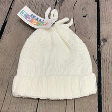 Load image into Gallery viewer, Baby Knitted Hat 0-3 M 3-6 M Months White