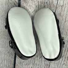 Load image into Gallery viewer, Baby Girl's Soft Soled Shoes Black