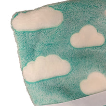 Load image into Gallery viewer, Soft Fllece Baby Wrap Mint &amp; White 75 x 100 cms