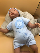 Load image into Gallery viewer, Baby Boy&#39;s Premature Baby Tiny Baby Outfit- Lion - 4162